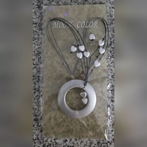 NIP Moon Color Silver Heart Necklace & Earring Set 8"